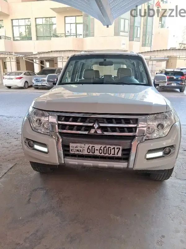 Mitsubishi Pajero 2022
